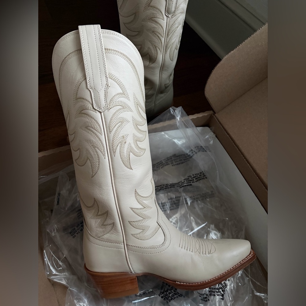 Tecovas Annie Boots - Bone - Picture 8 of 12